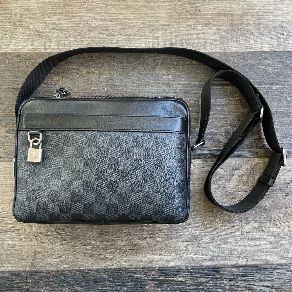Louis Vuitton Black Damier Graphite Messenger Bag